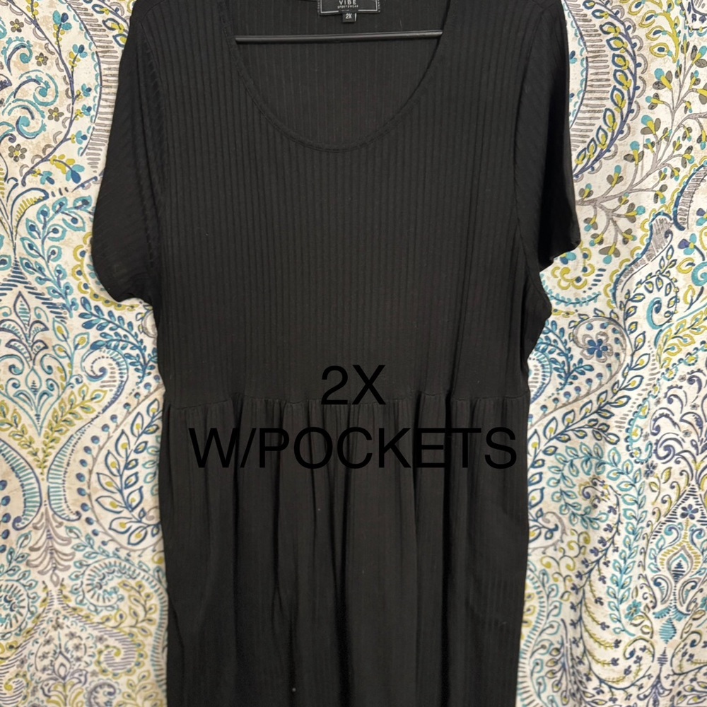 Black Short Sleeve Dress with Pockets